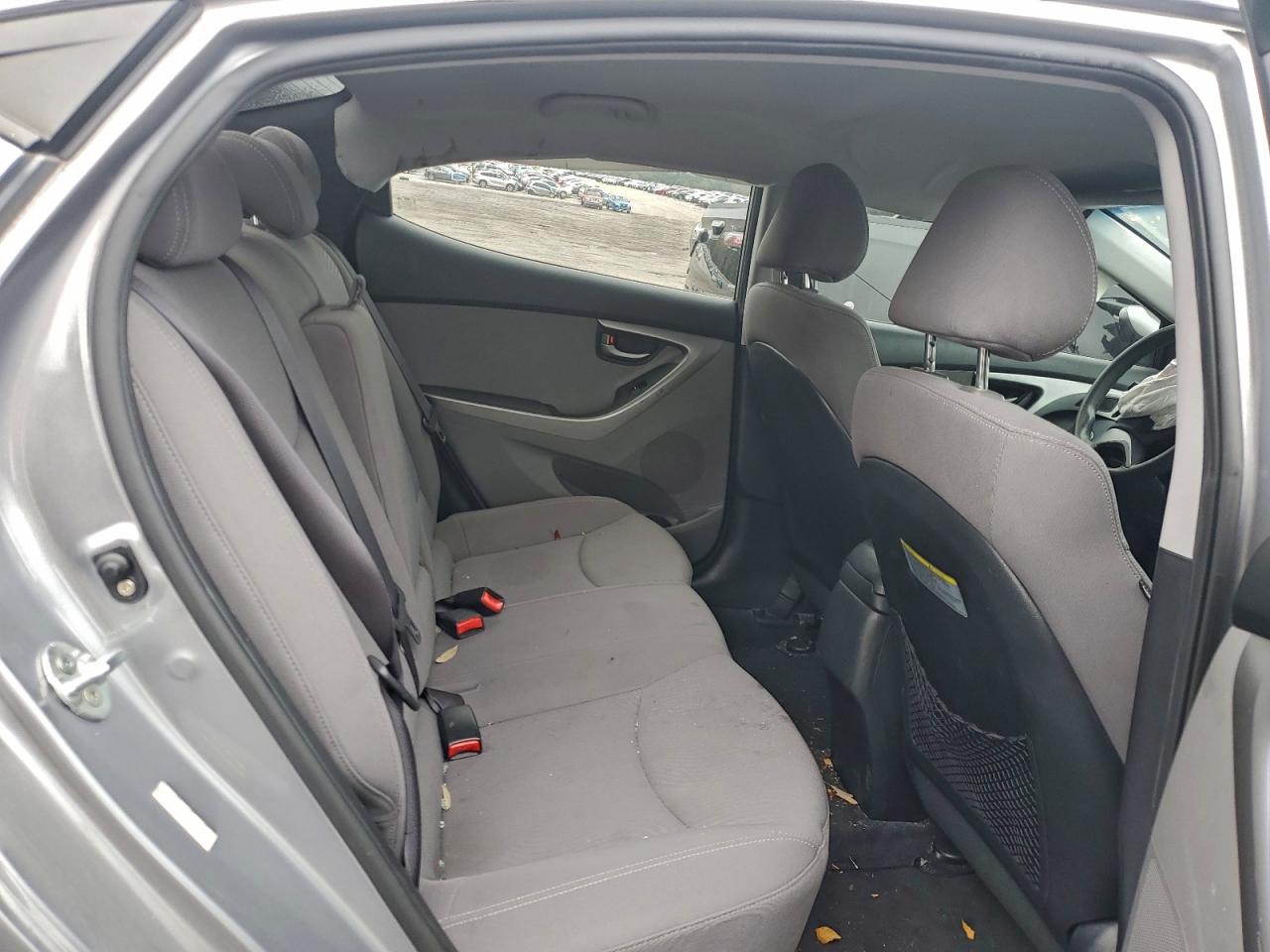 2015 HYUNDAI ELANTRA SE photo 10
