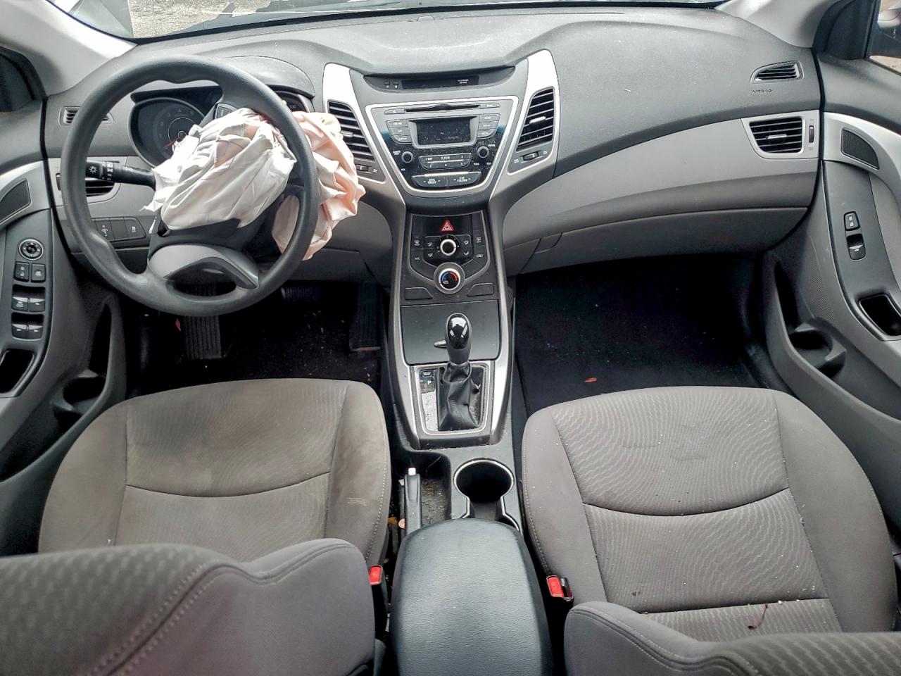 2015 HYUNDAI ELANTRA SE photo 8