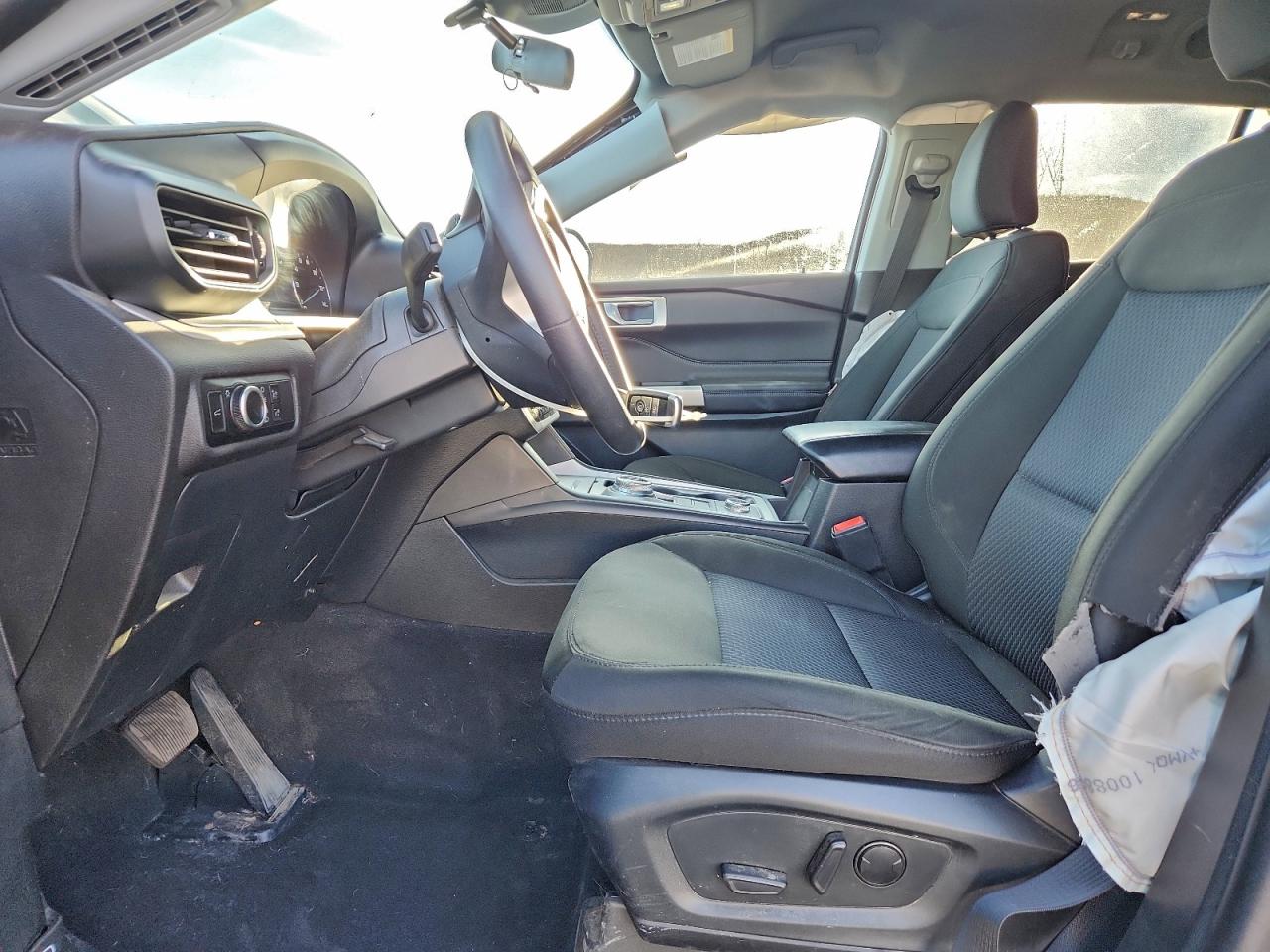 2024 FORD EXPLORER XLT photo 7