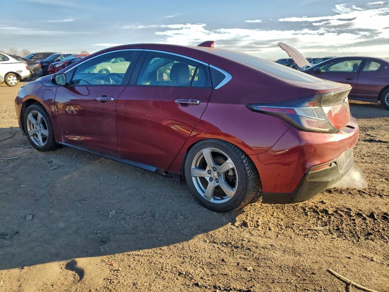 2017 CHEVROLET VOLT LT photo 2