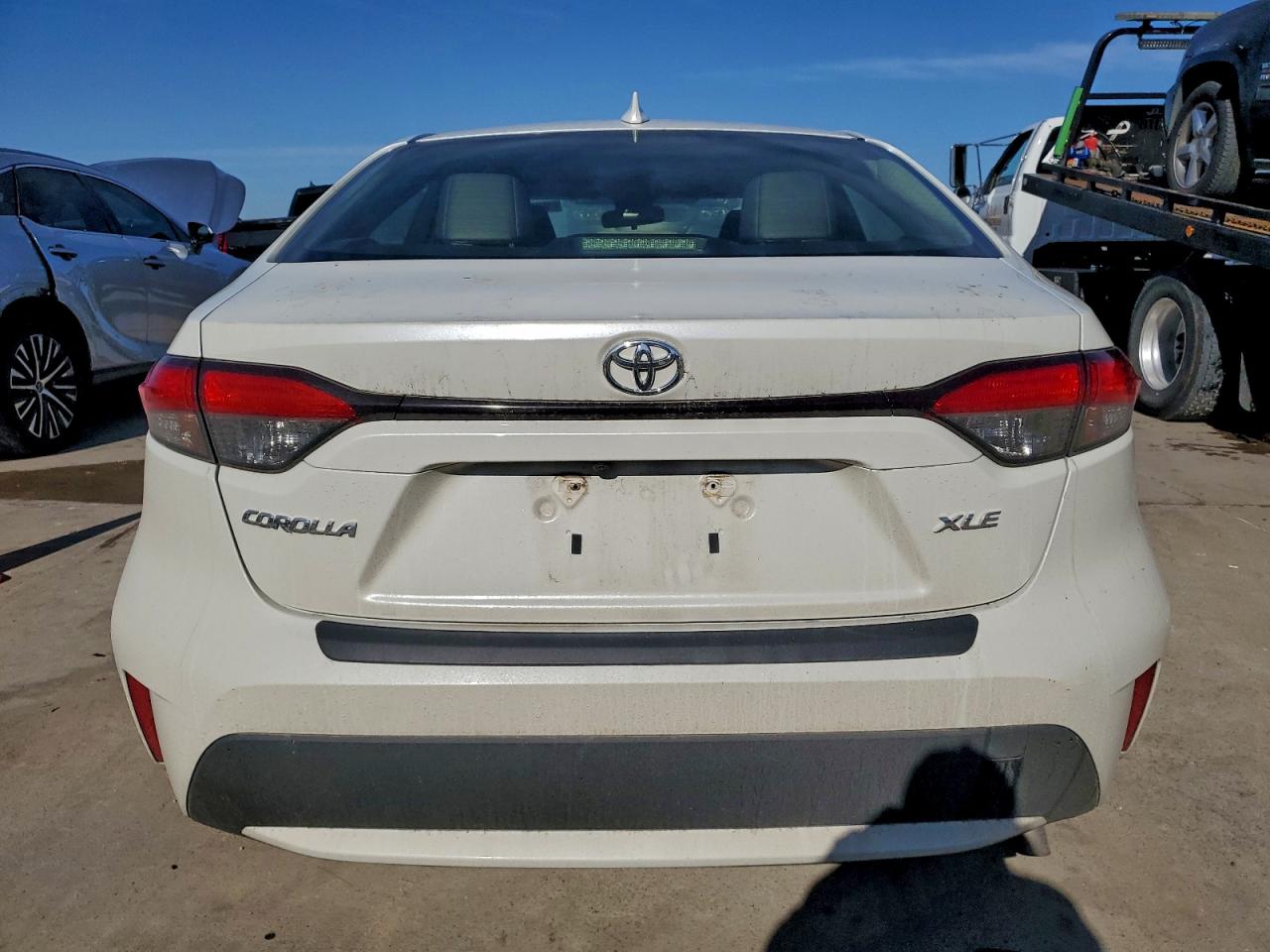 2020 TOYOTA COROLLA XLE photo 6