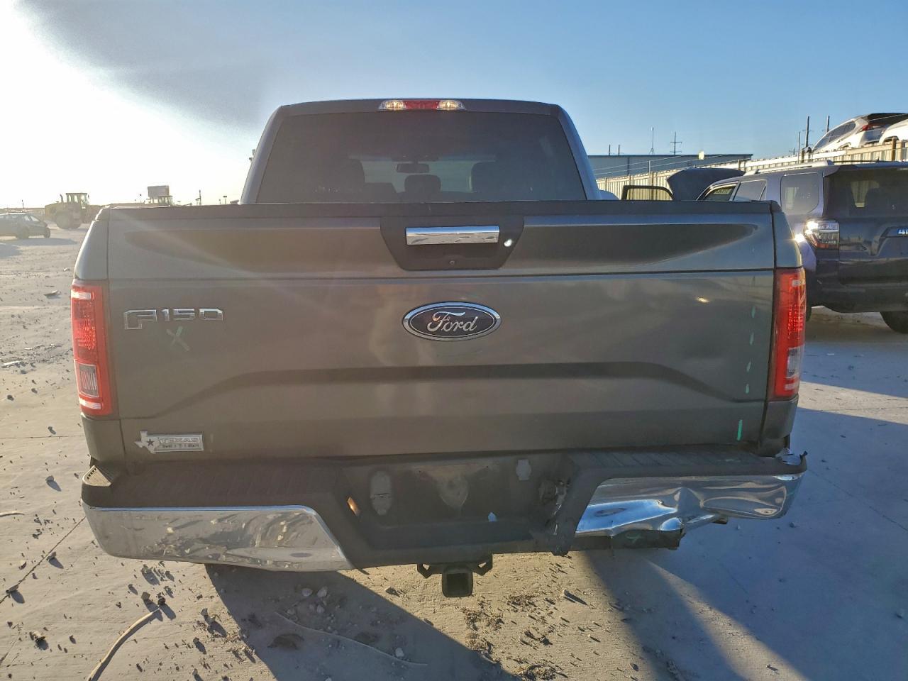 2016 FORD F150 SUPERCREW photo 16