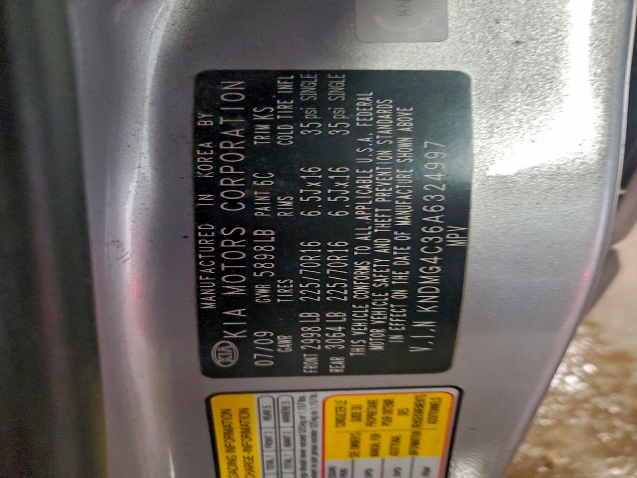 2010 KIA SEDONA LX photo 37