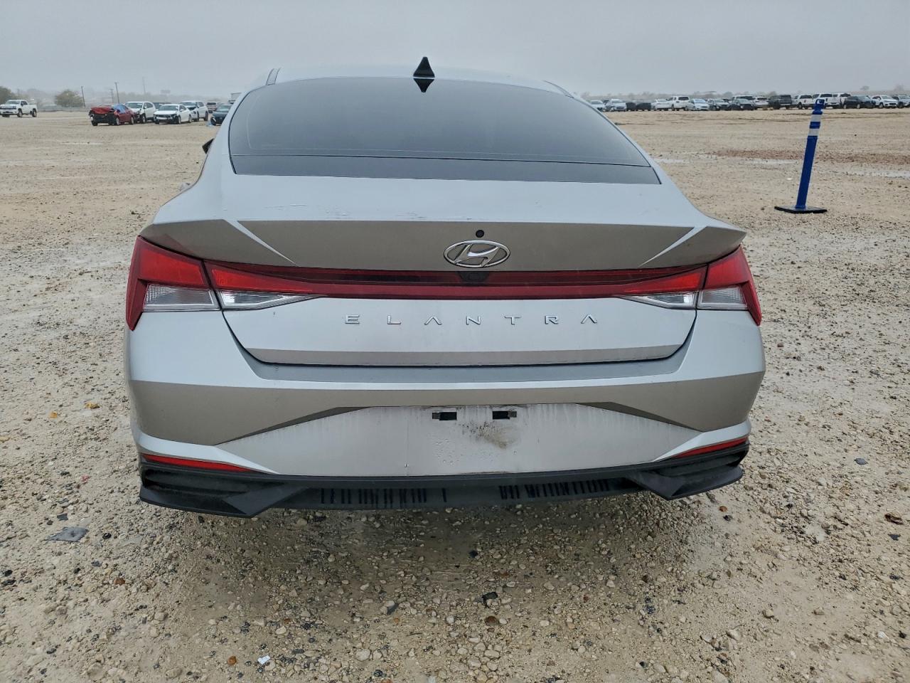 2021 HYUNDAI ELANTRA SEL photo 16