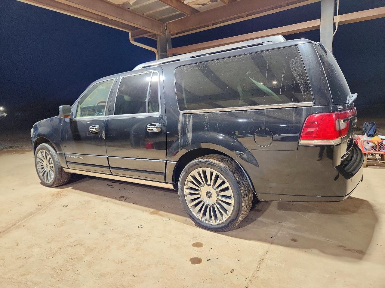 2015 LINCOLN NAVIGATOR L photo 2