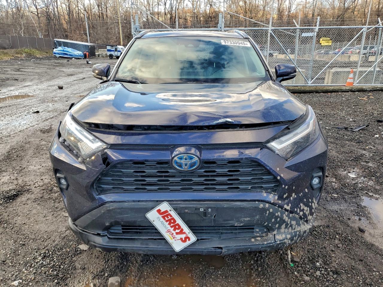 2022 TOYOTA RAV4 XLE PREMIUM photo 13