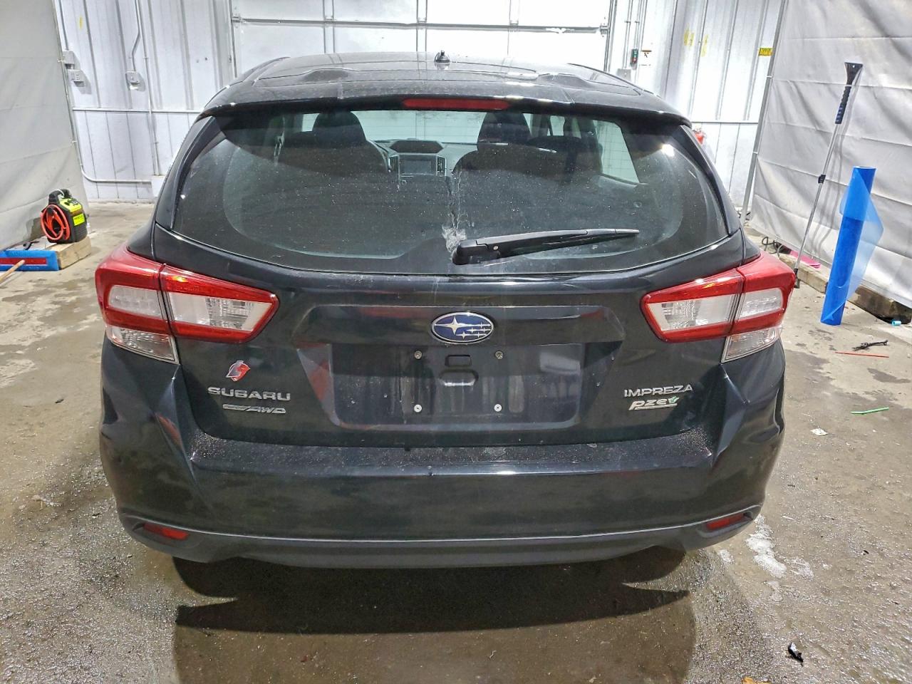 2017 SUBARU IMPREZA photo 16