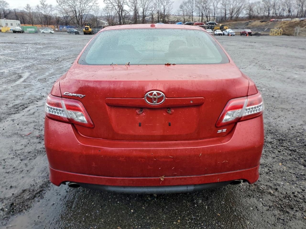 2010 TOYOTA CAMRY BASE photo 16