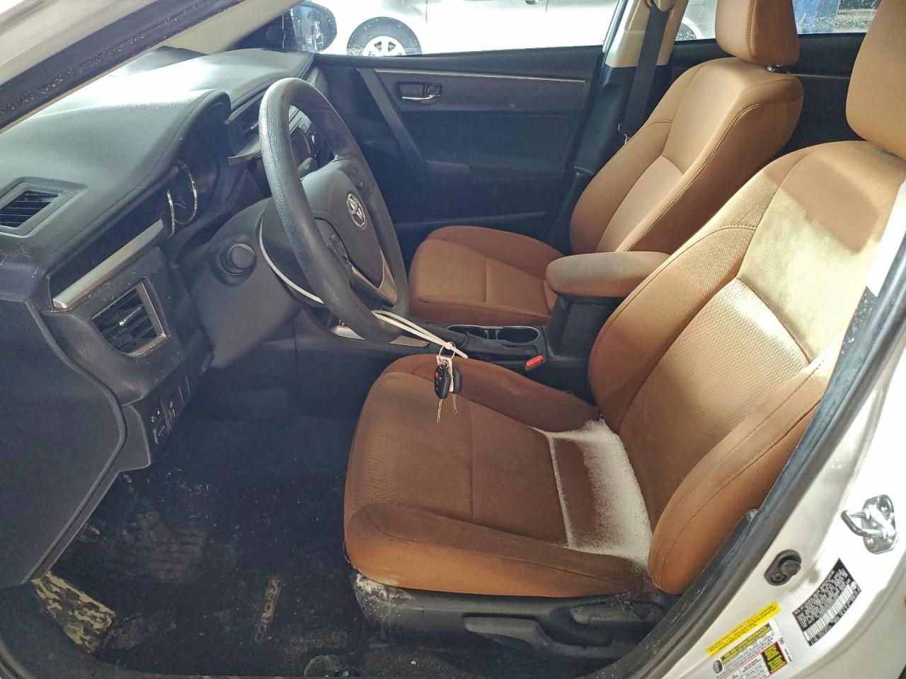 2015 TOYOTA COROLLA L photo 13
