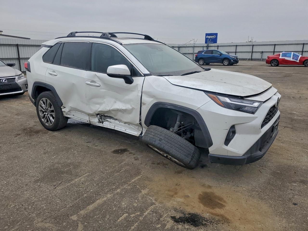 2024 TOYOTA RAV4 XLE PREMIUM photo 7