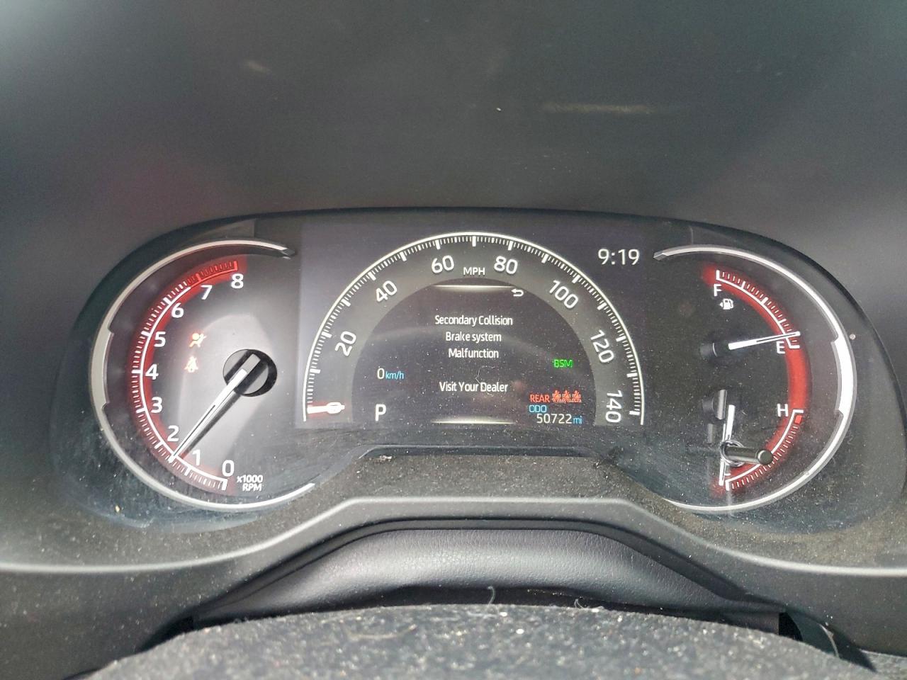 2024 TOYOTA RAV4 XLE PREMIUM photo 17