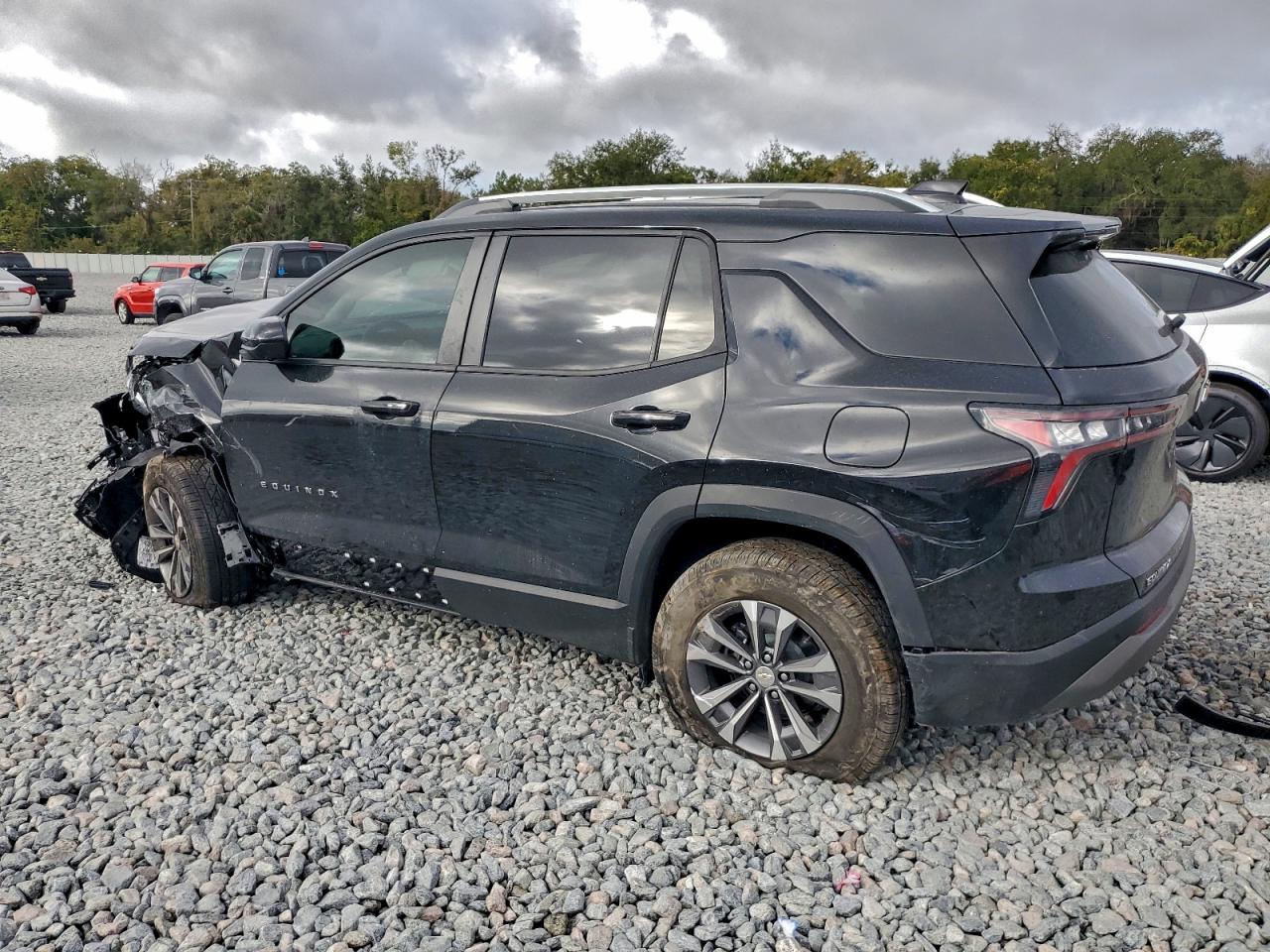 2026 CHEVROLET EQUINOX LT photo 2