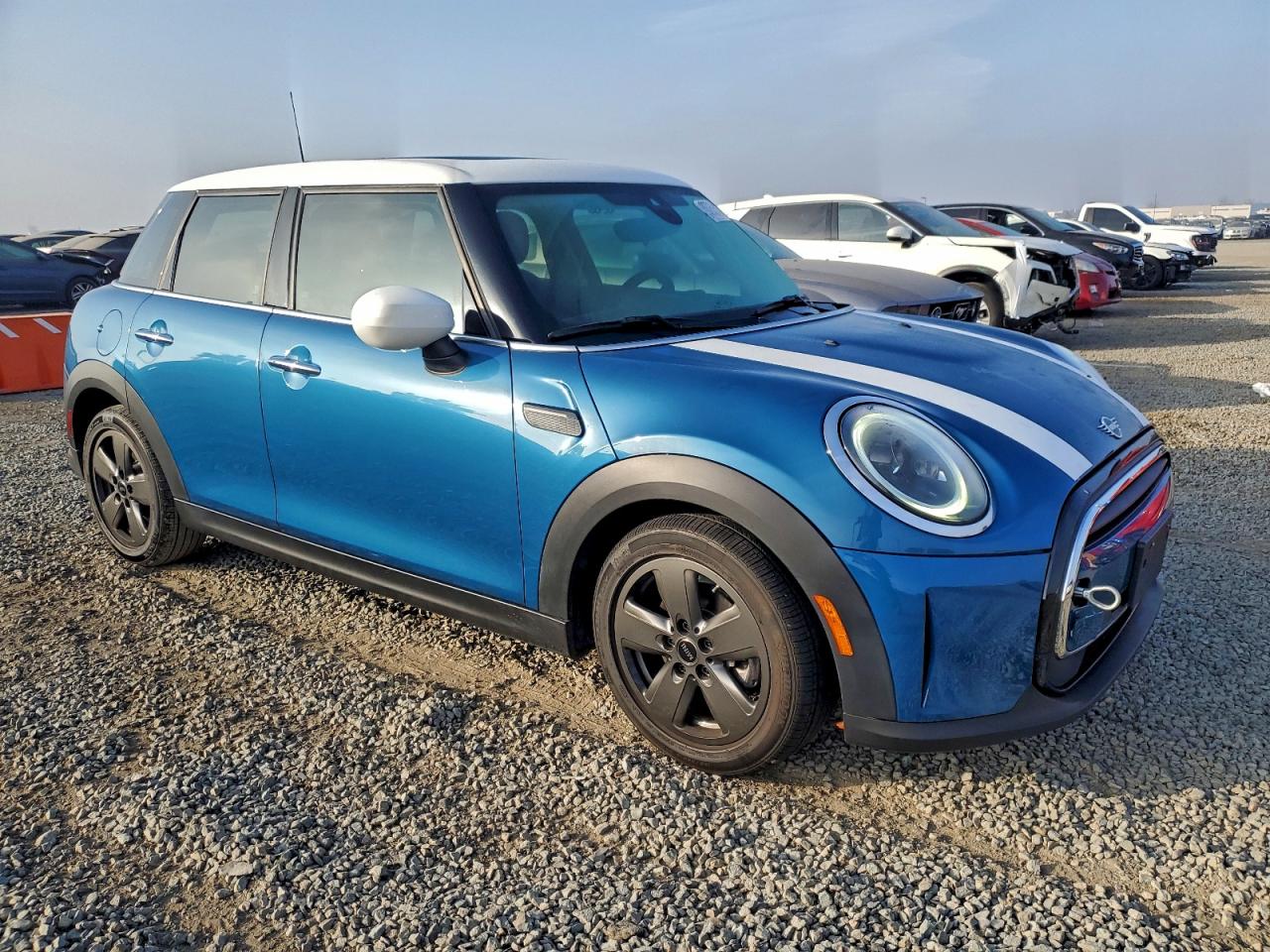 2022 MINI COOPER photo 7