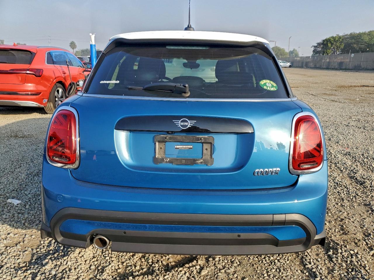2022 MINI COOPER photo 11