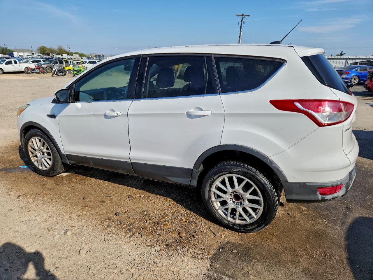 2015 FORD ESCAPE SE photo 3