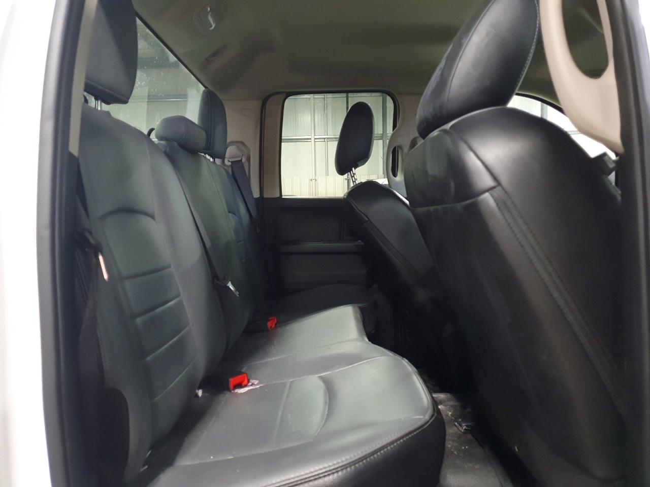 2022 RAM 1500 CLASSIC TRADESMAN photo 19