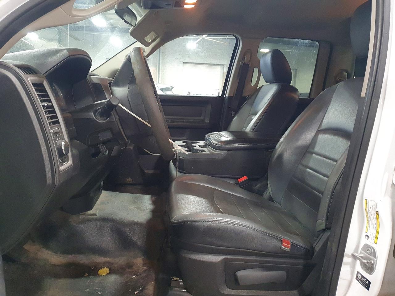 2022 RAM 1500 CLASSIC TRADESMAN photo 13