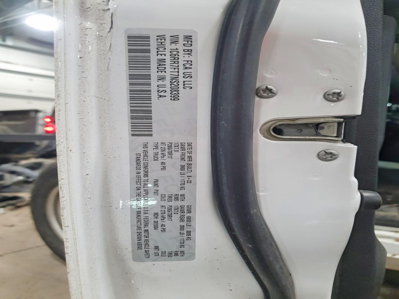 2022 RAM 1500 CLASSIC TRADESMAN photo 23