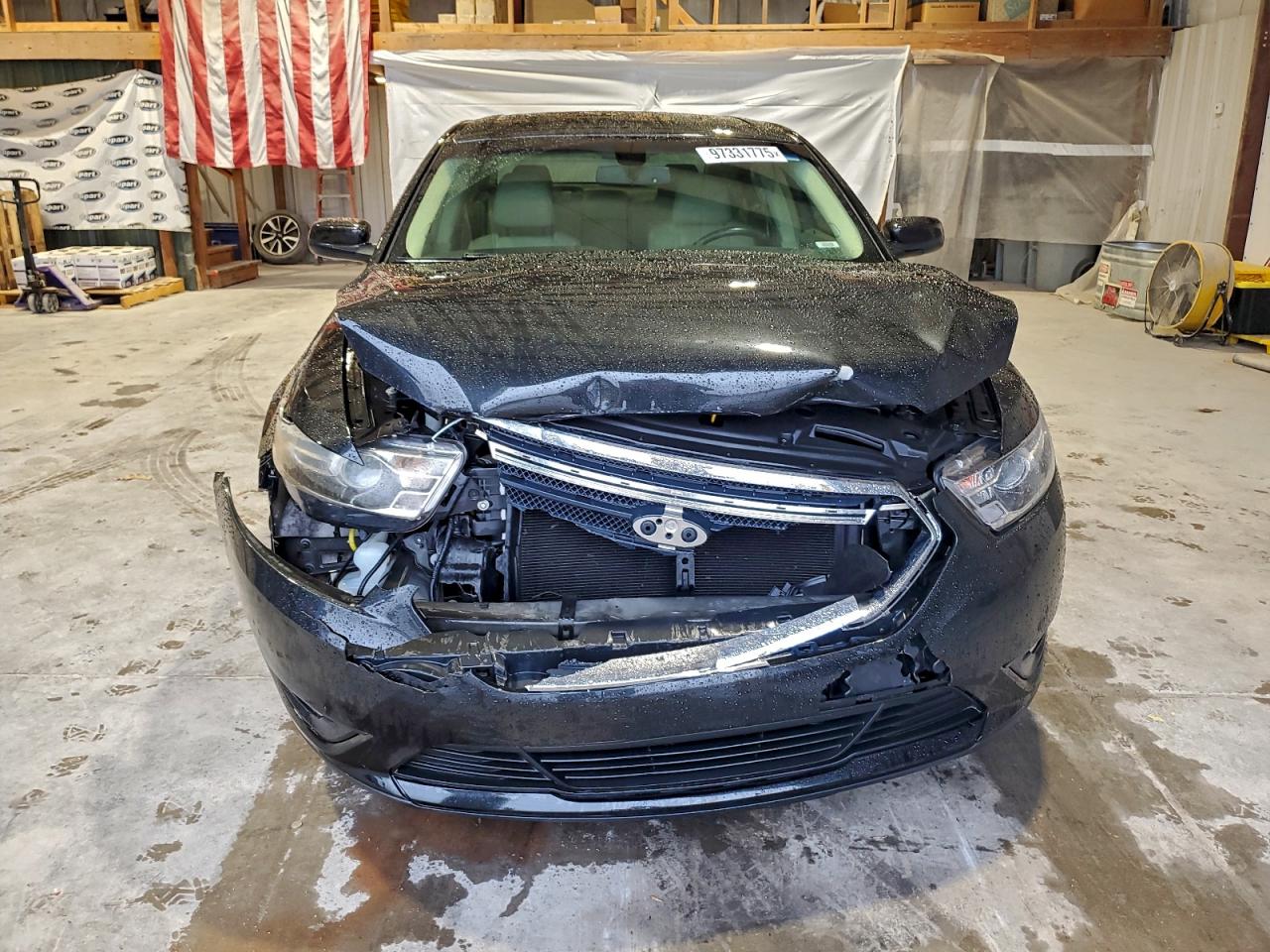 2015 FORD TAURUS SEL photo 9
