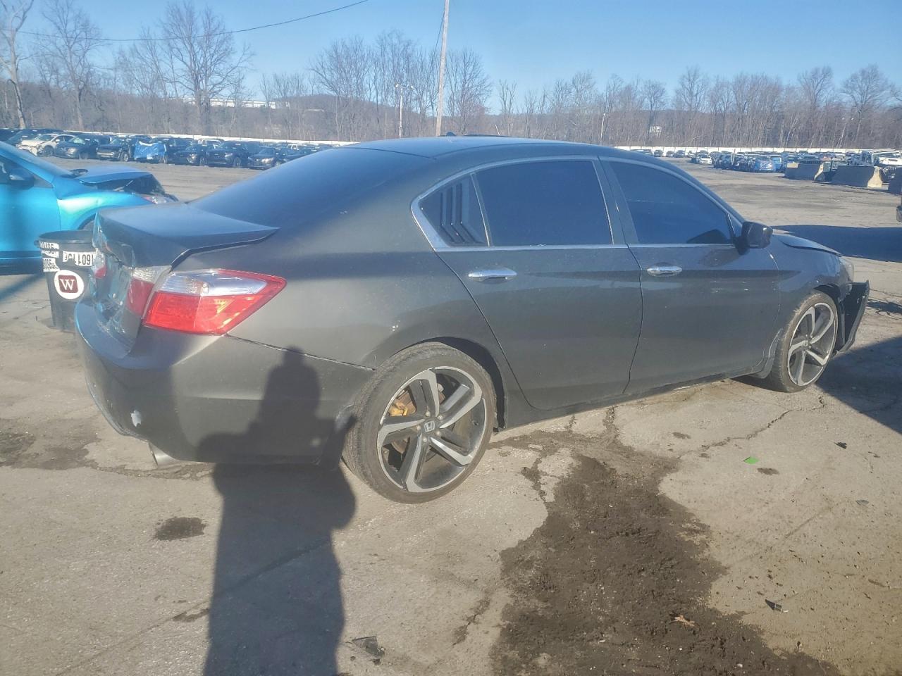 2013 HONDA ACCORD LX photo 3