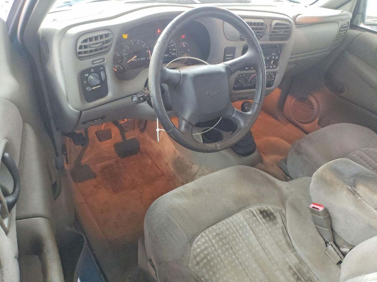 2002 CHEVROLET S TRUCK S10 photo 8