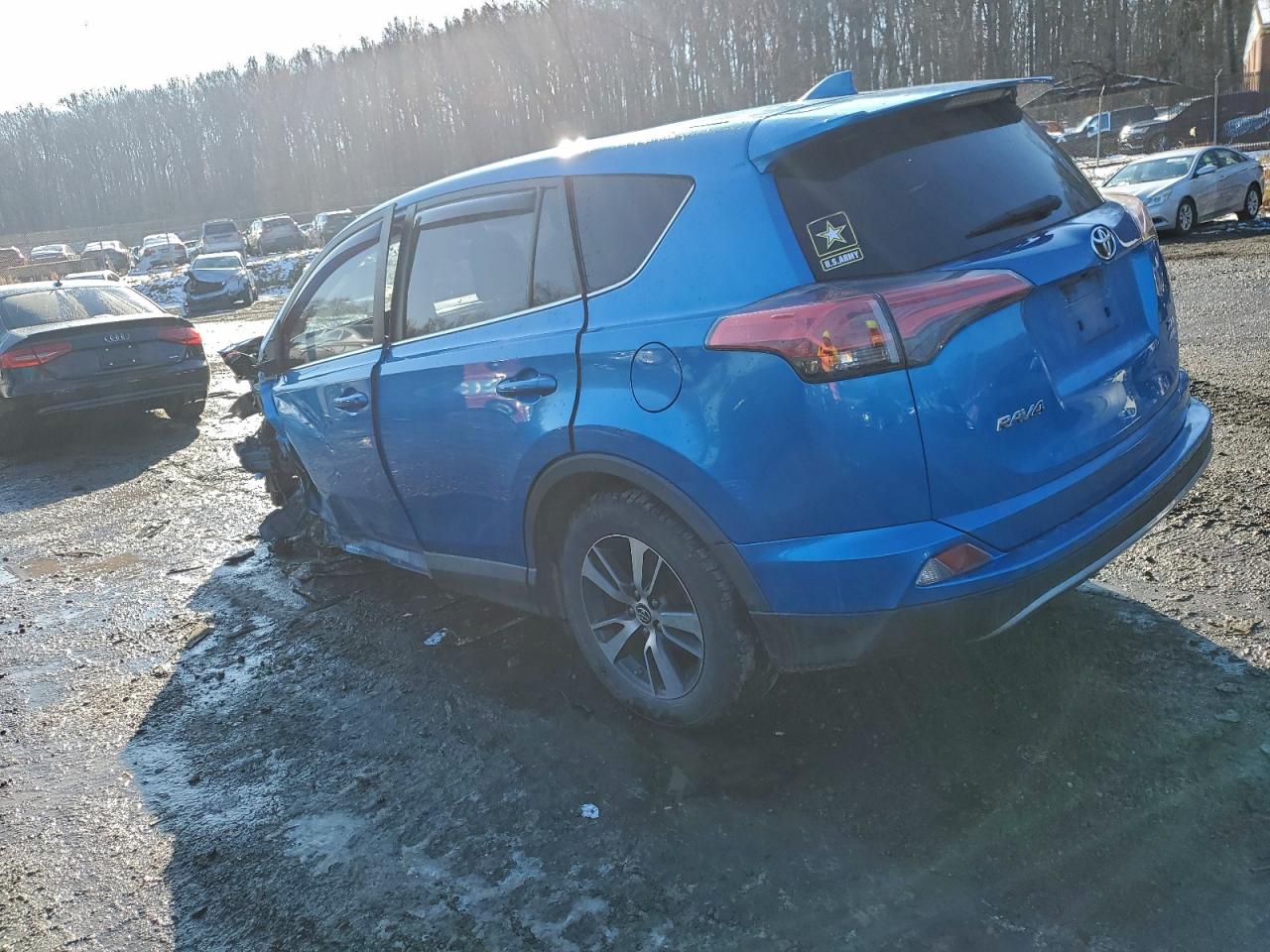 2018 TOYOTA RAV4 ADVENTURE photo 2