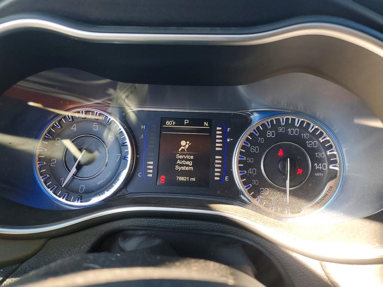 2016 CHRYSLER 200 LIMITED photo 17
