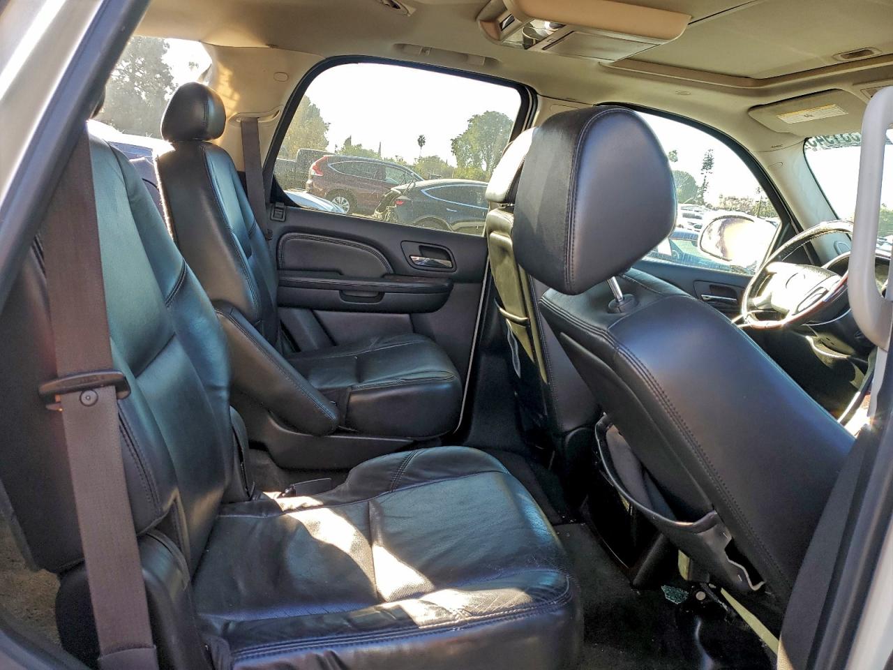 2008 CADILLAC ESCALADE LUXURY photo 21