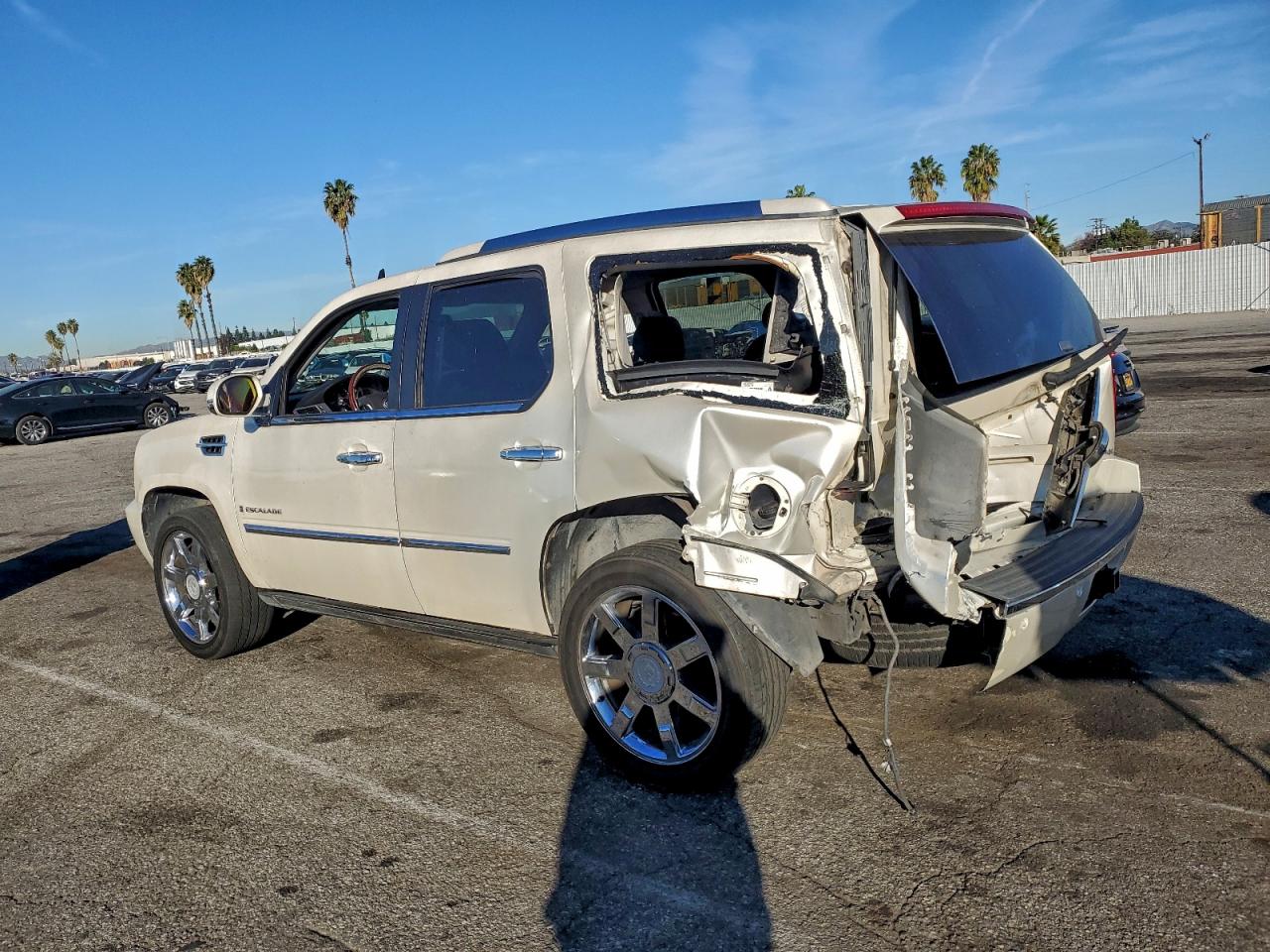 2008 CADILLAC ESCALADE LUXURY photo 3