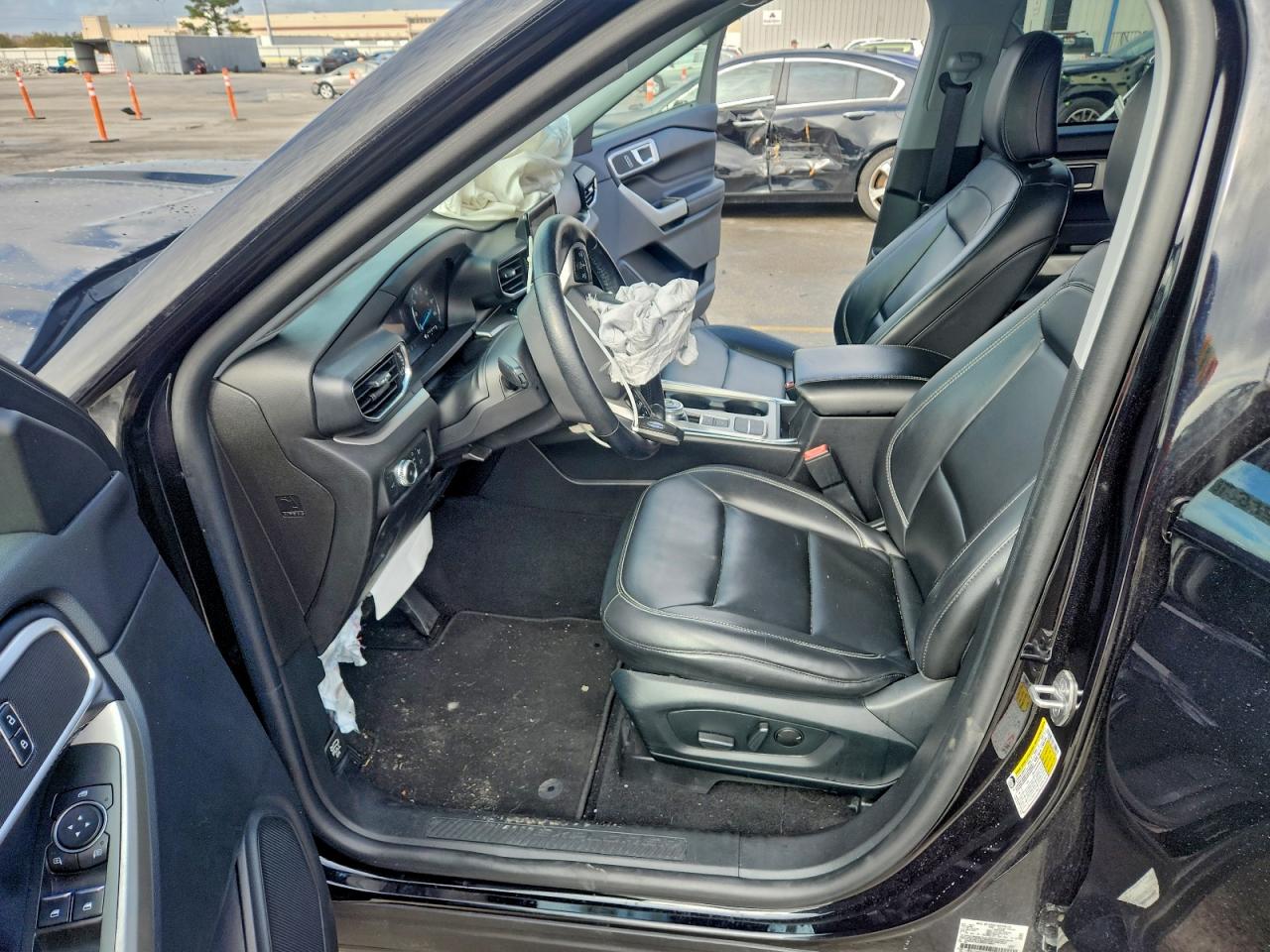 2021 FORD EXPLORER XLT photo 7