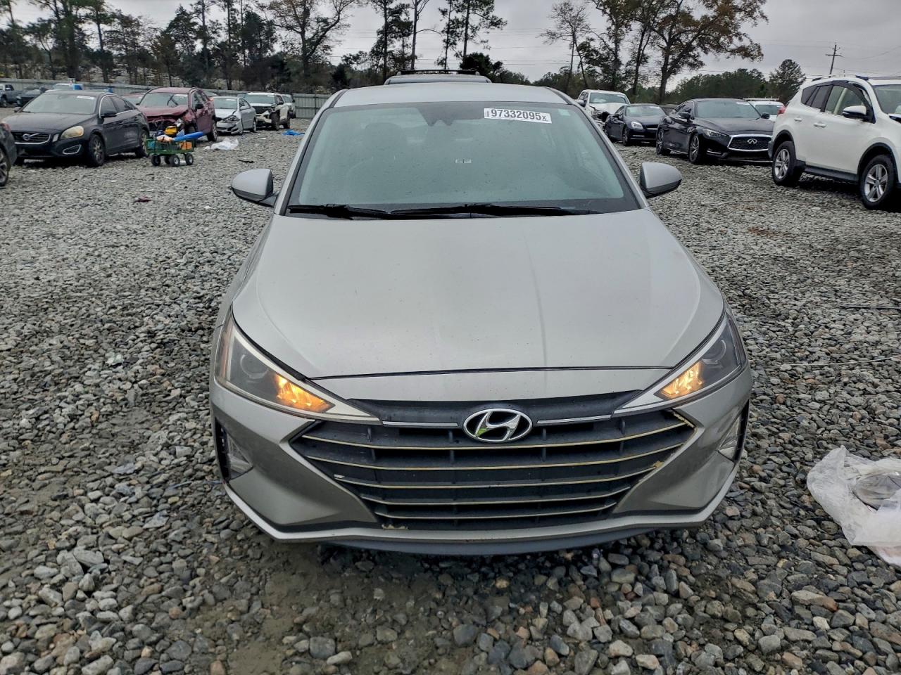 2020 HYUNDAI ELANTRA SEL photo 9