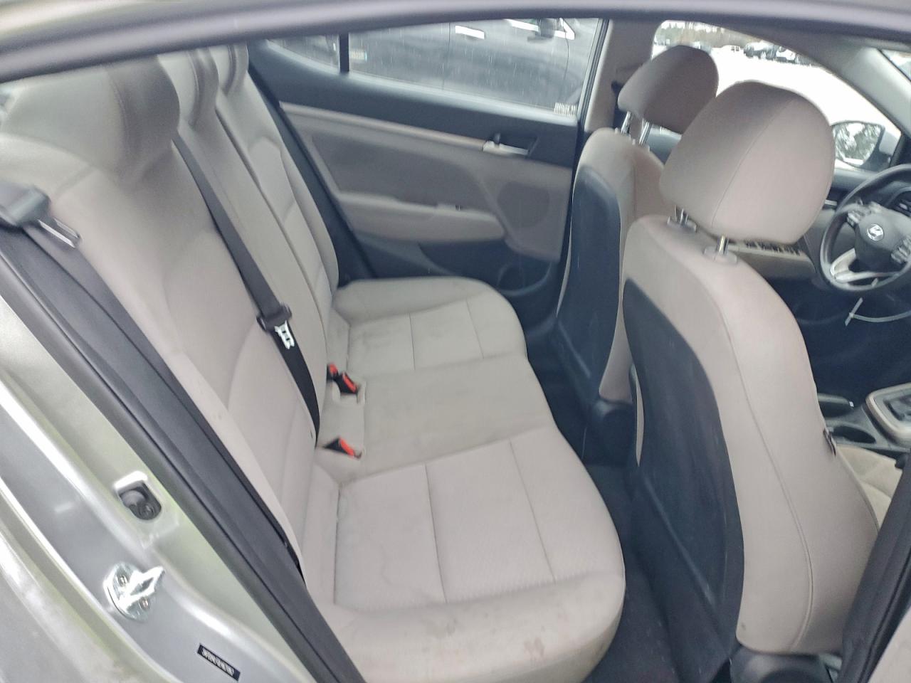 2020 HYUNDAI ELANTRA SEL photo 19
