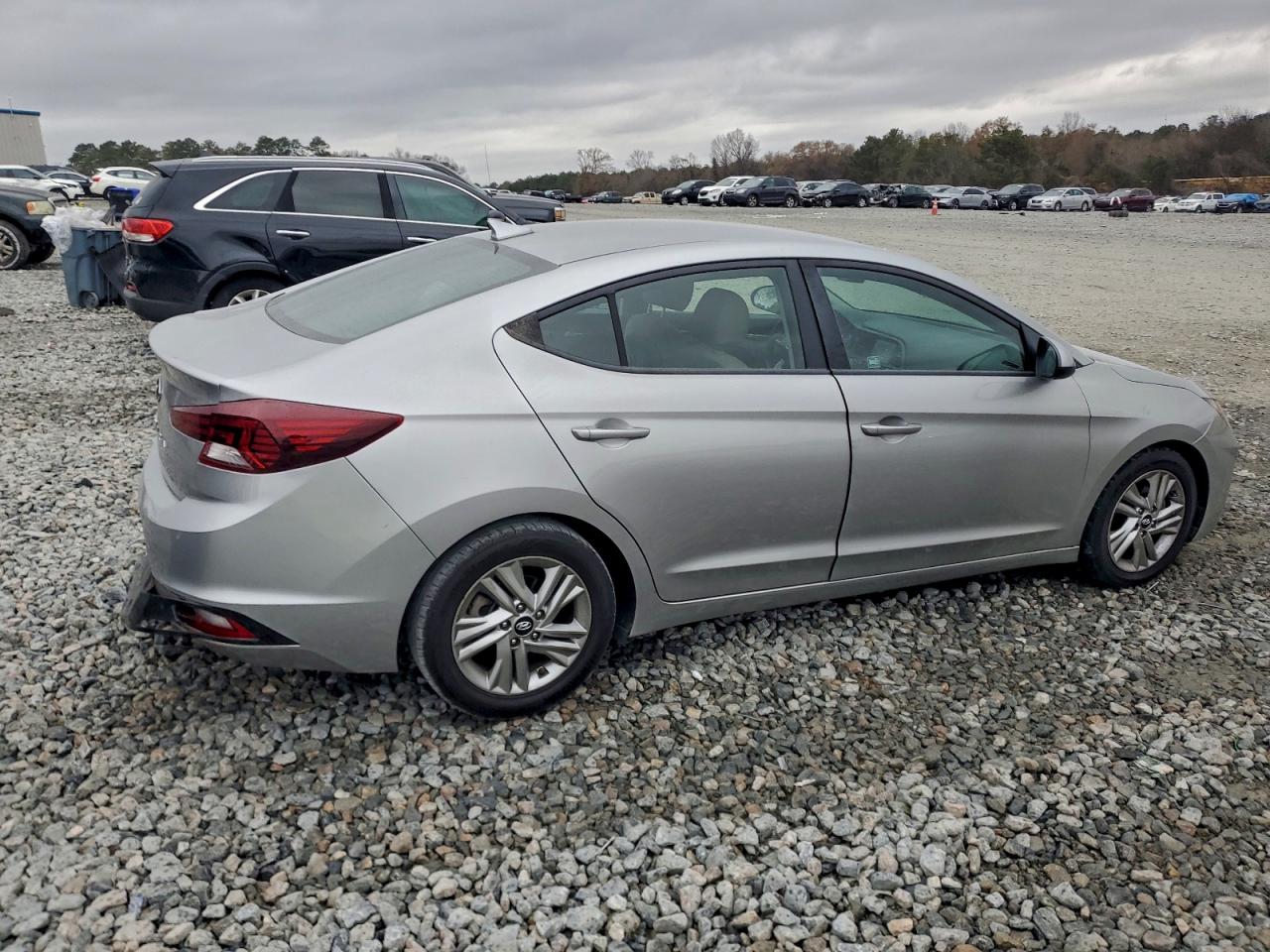 2020 HYUNDAI ELANTRA SEL photo 5