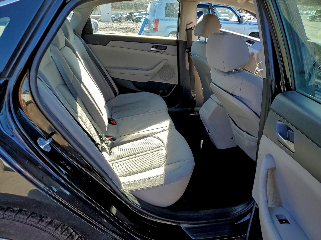 2018 HYUNDAI SONATA SE photo 19