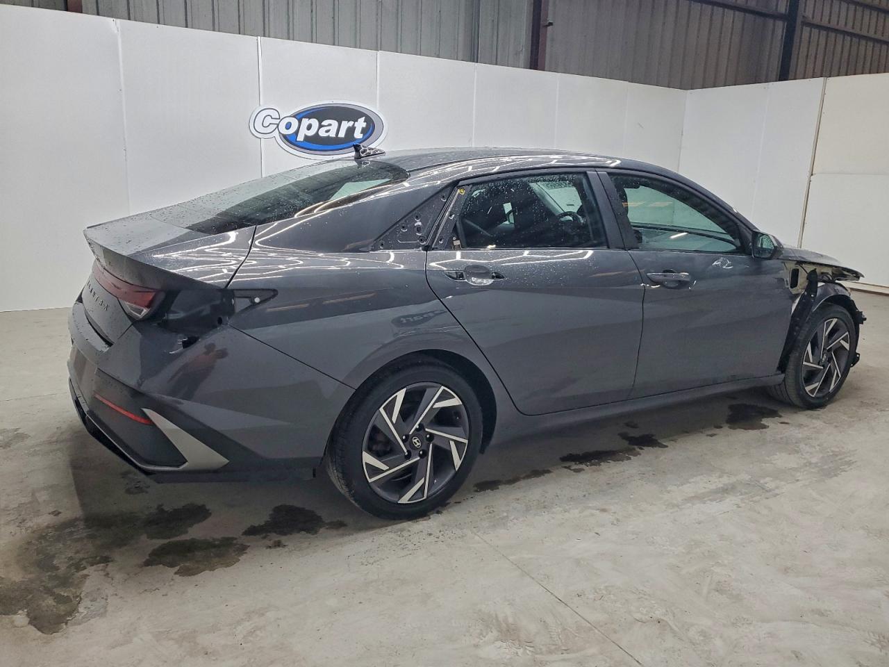 2025 HYUNDAI ELANTRA SEL photo 4