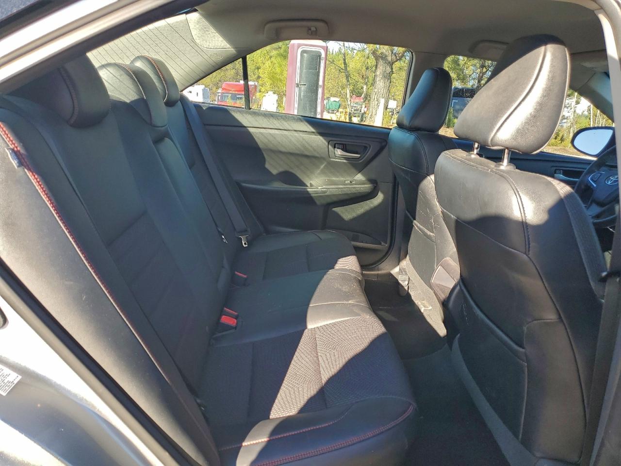 2017 TOYOTA CAMRY LE photo 19