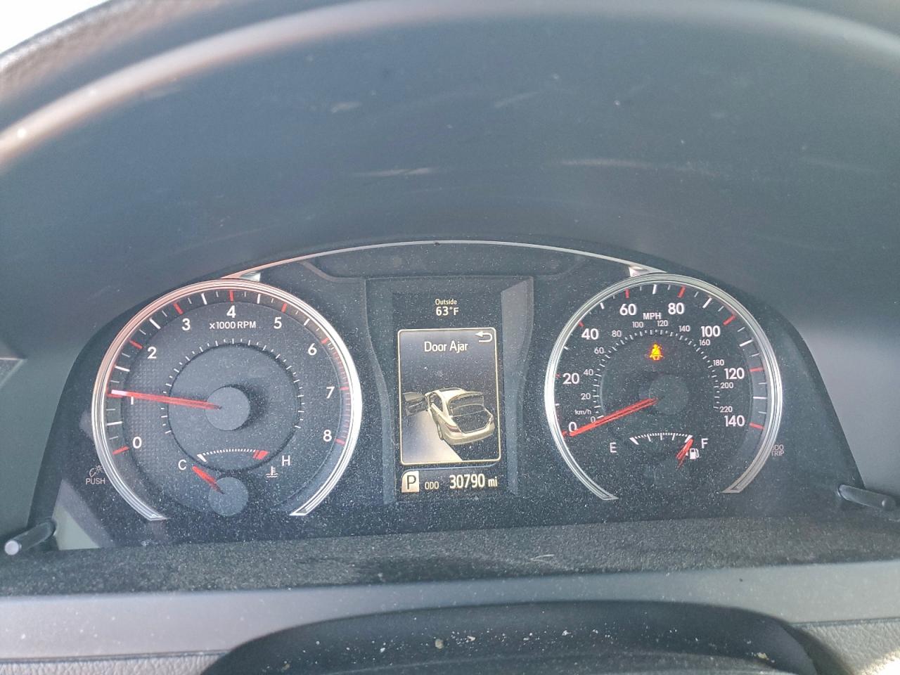 2017 TOYOTA CAMRY LE photo 17