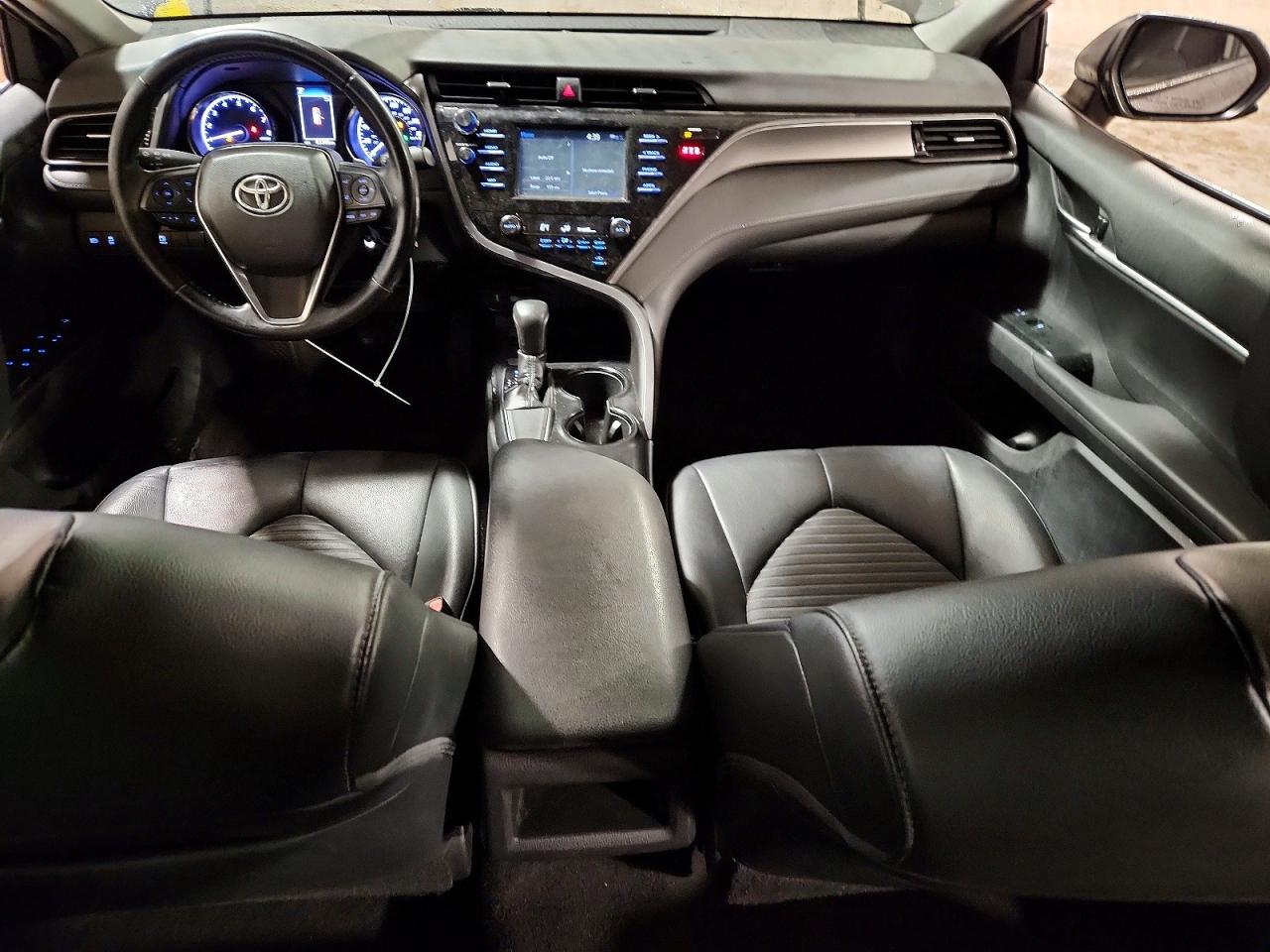 2019 TOYOTA CAMRY L photo 8