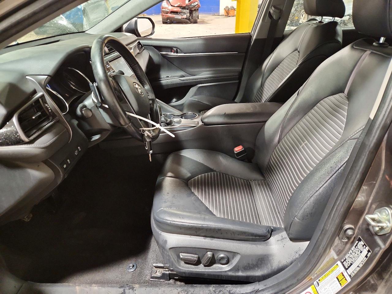 2019 TOYOTA CAMRY L photo 7