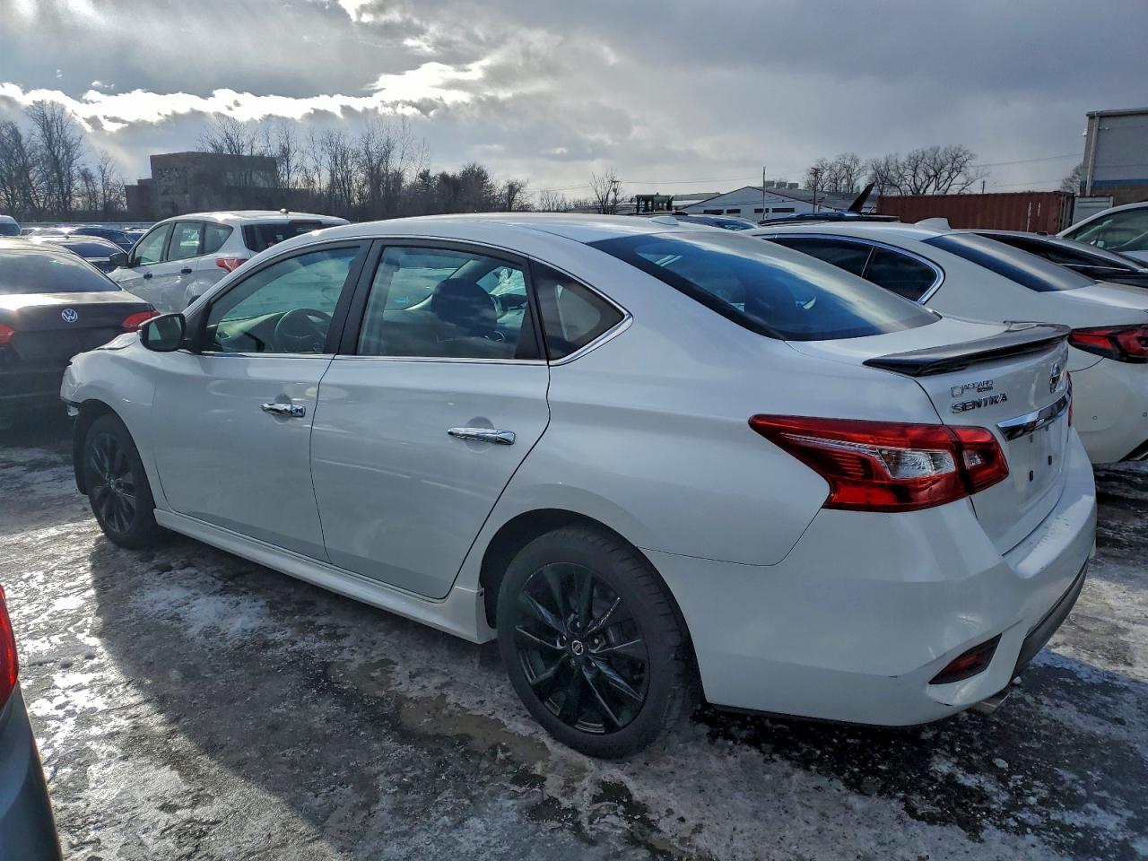 2017 NISSAN SENTRA S photo 4