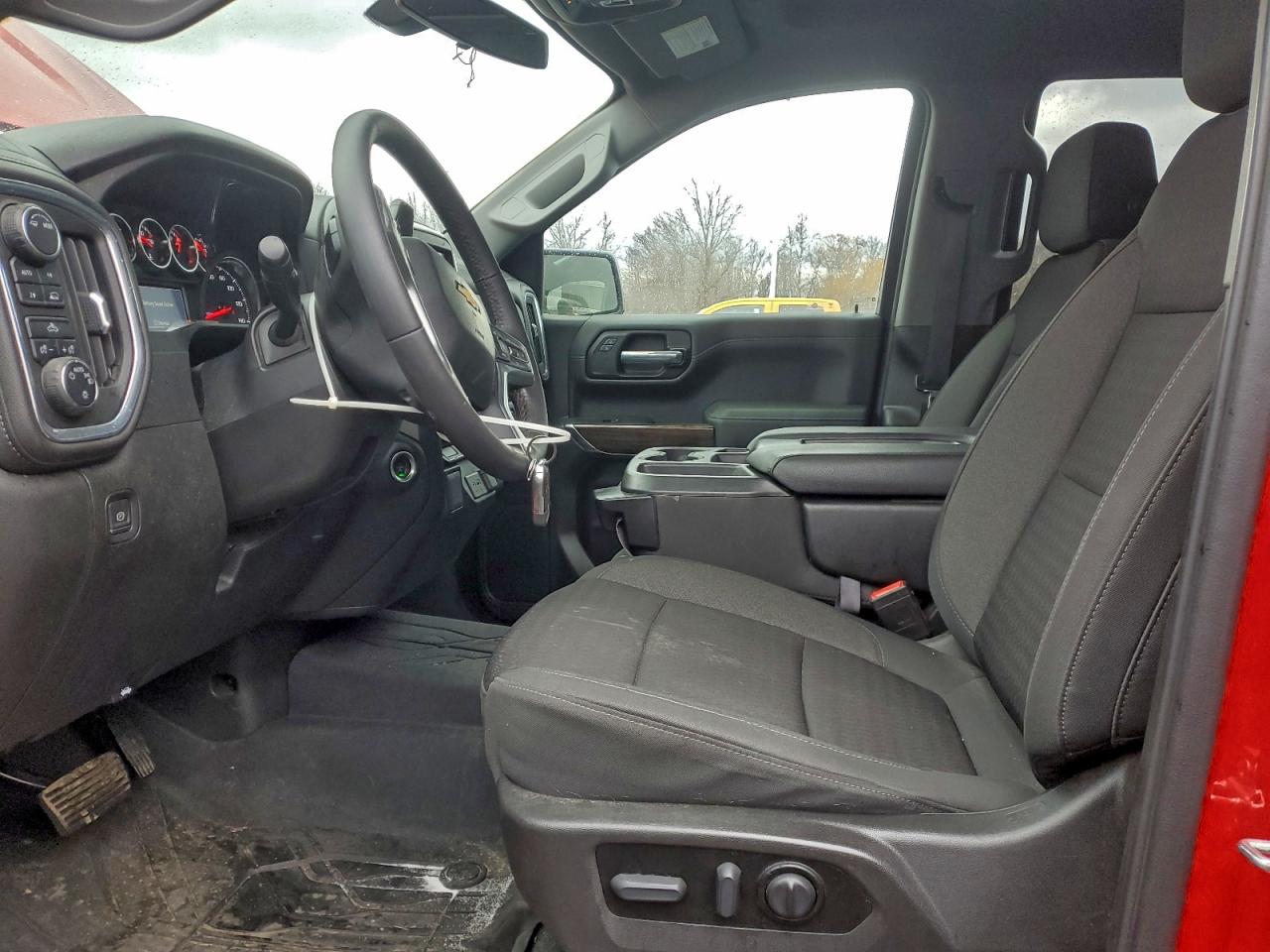 2021 CHEVROLET SILVERADO K1500 LT photo 13