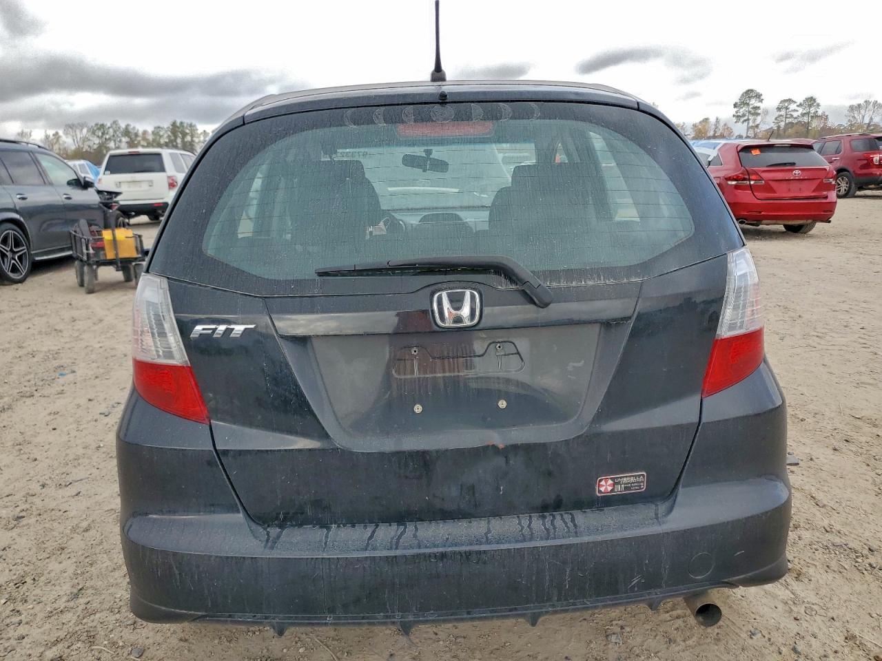 2013 HONDA FIT photo 6