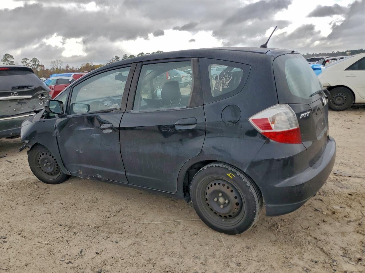 2013 HONDA FIT photo 2