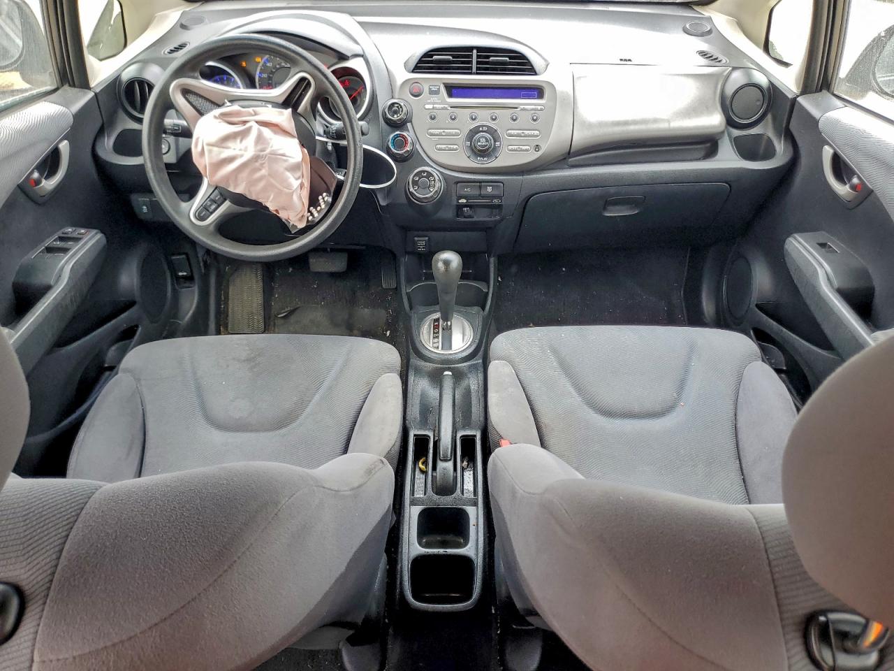 2013 HONDA FIT photo 8