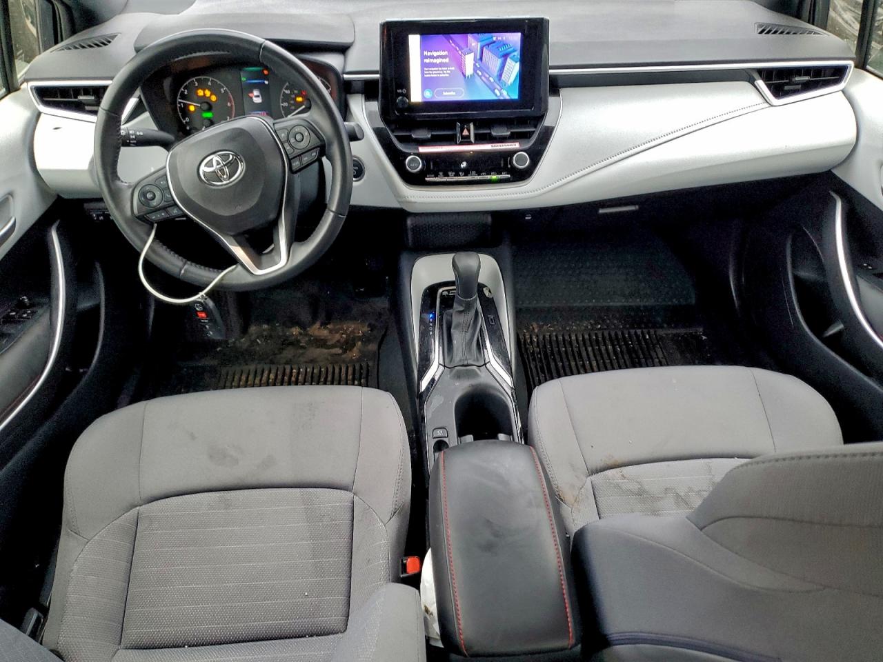 2024 TOYOTA COROLLA LE photo 8