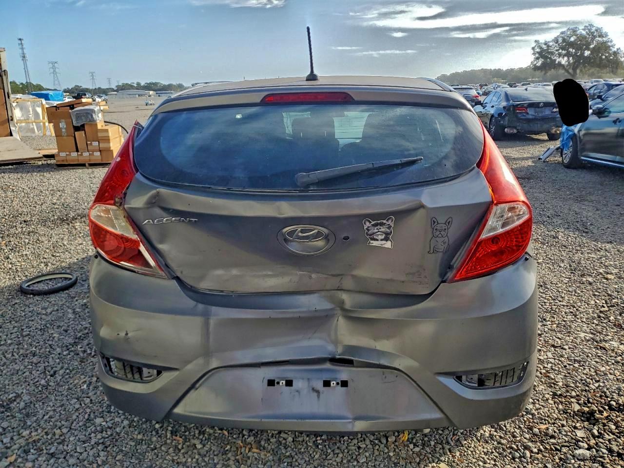 2016 HYUNDAI ACCENT SE photo 6