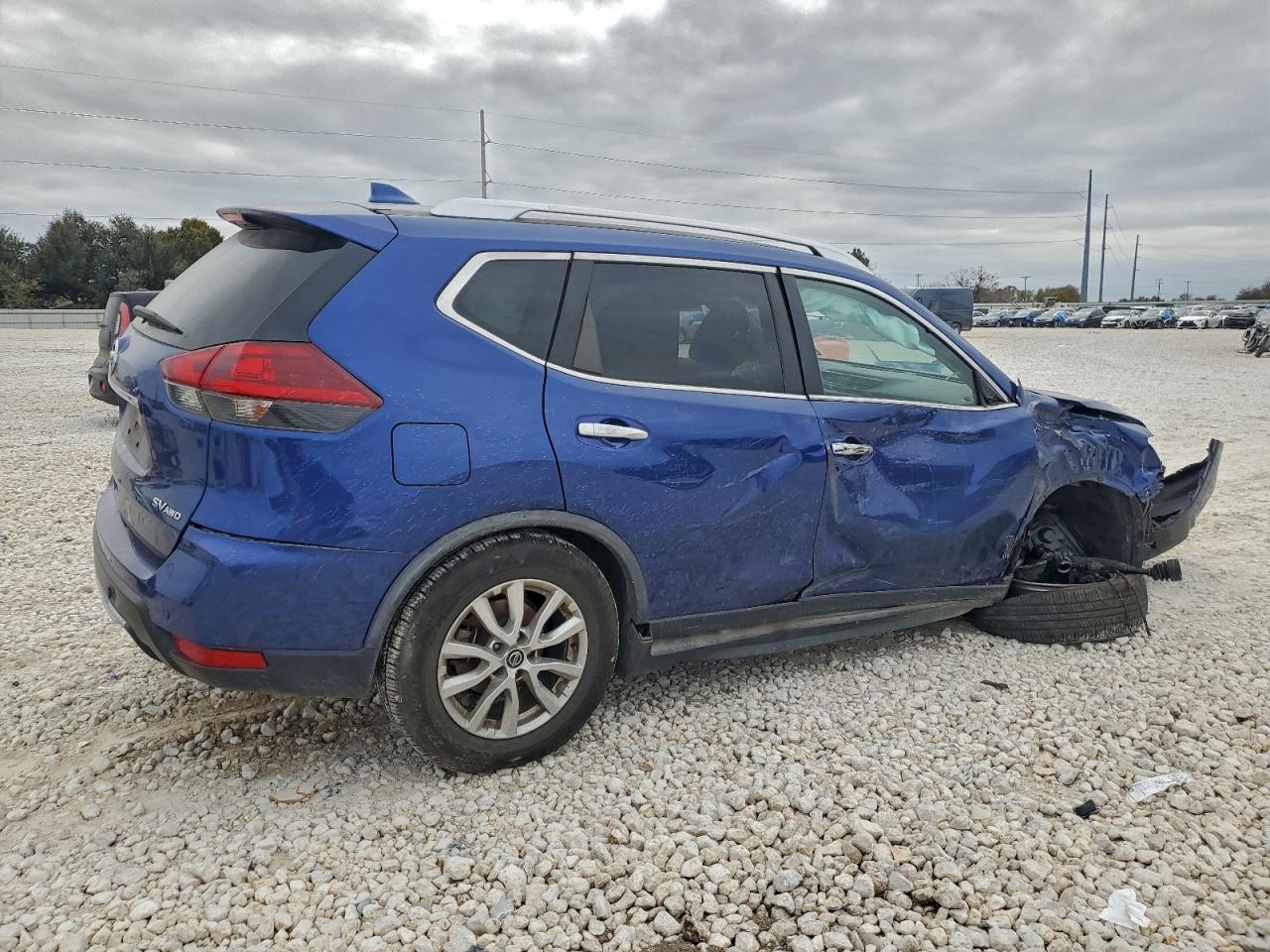 2020 NISSAN ROGUE S photo 5