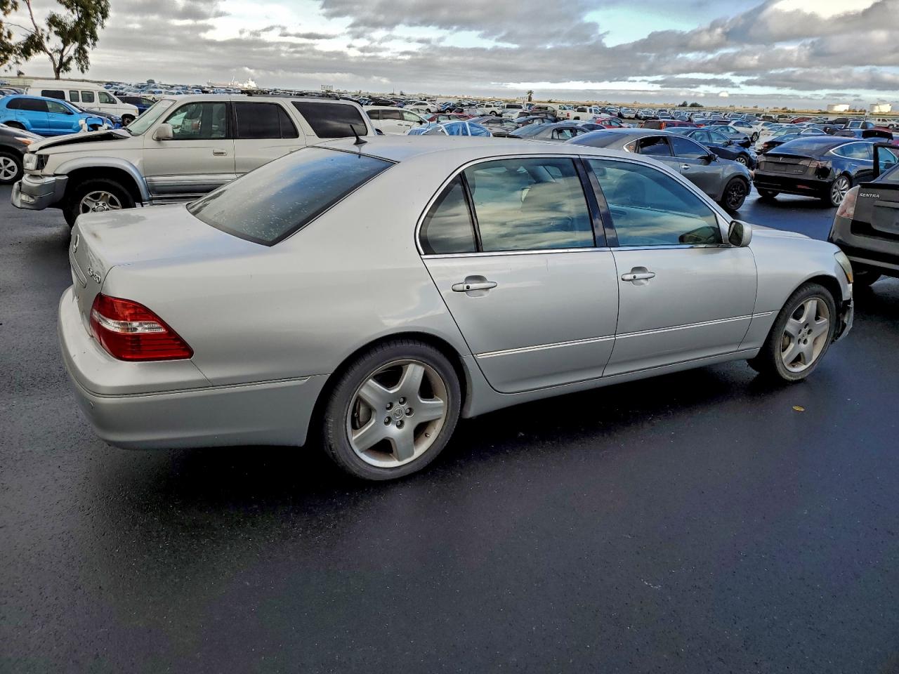 2005 LEXUS LS 430 photo 5