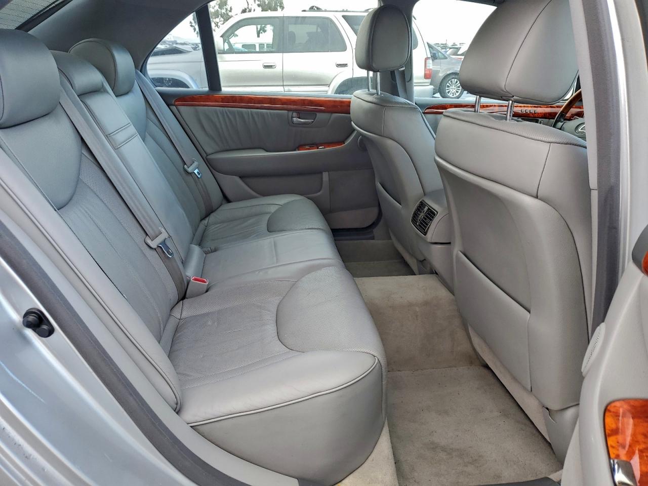 2005 LEXUS LS 430 photo 19