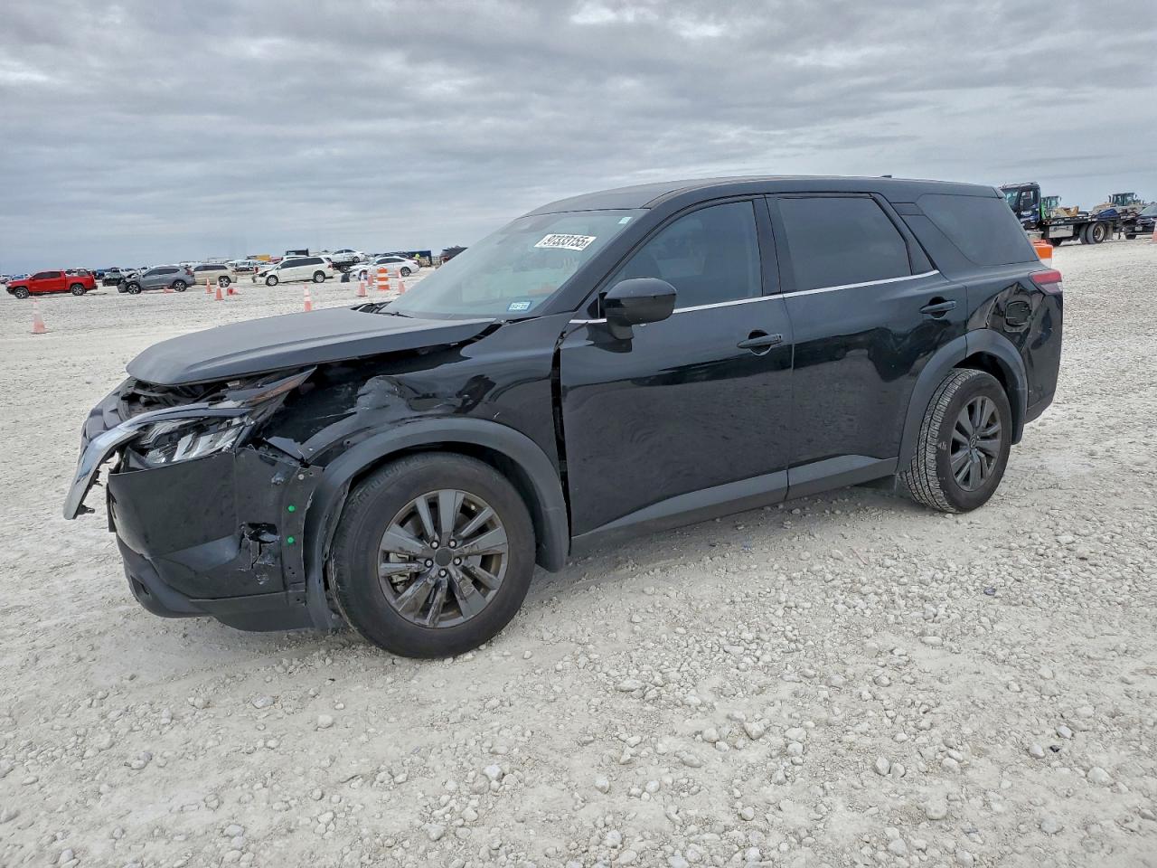 2023 NISSAN PATHFINDER S photo 2